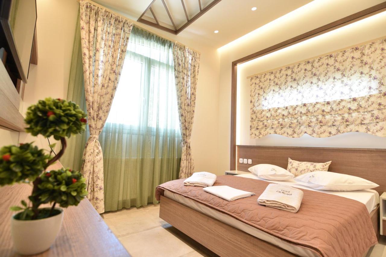 On Board Luxury Studios Sarti Extérieur photo