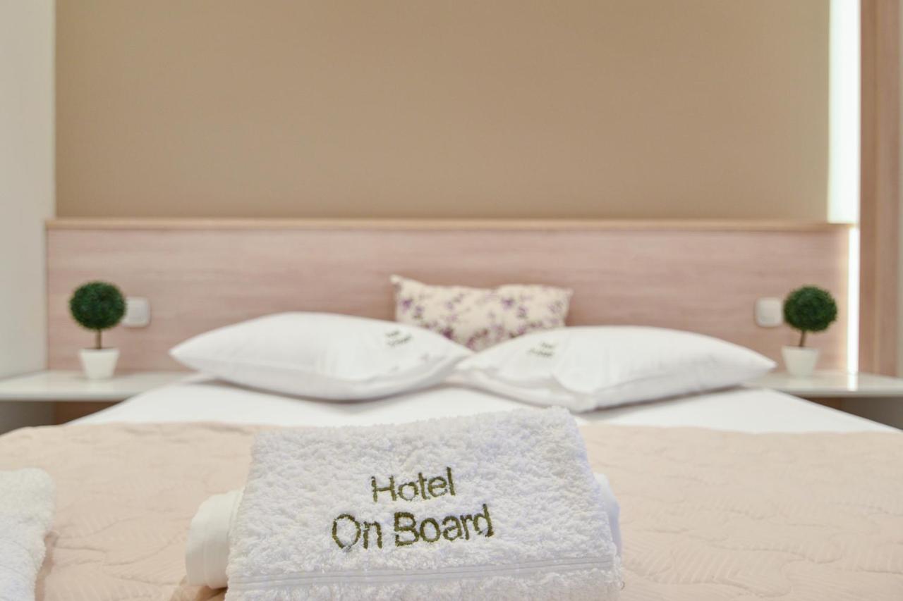 On Board Luxury Studios Sarti Extérieur photo